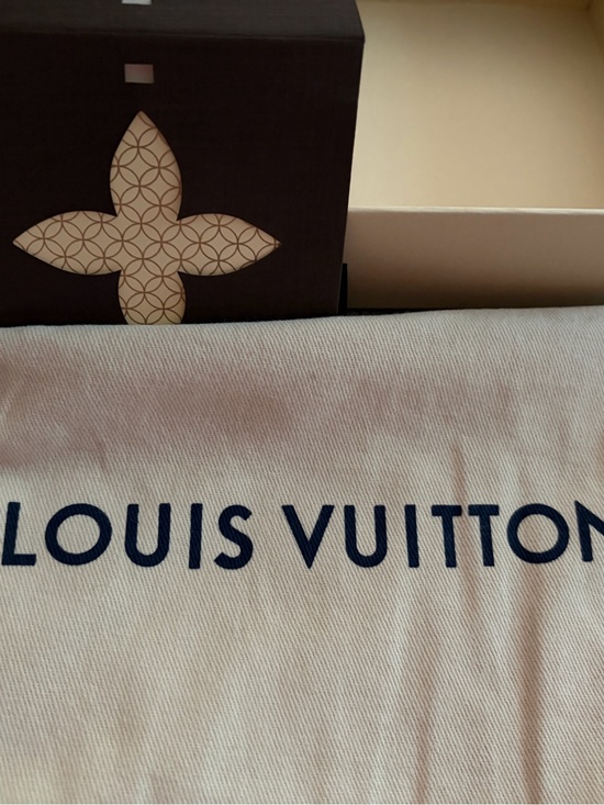 Louis Vuitton Handbags - Louis Vuitton Zippy Wallet